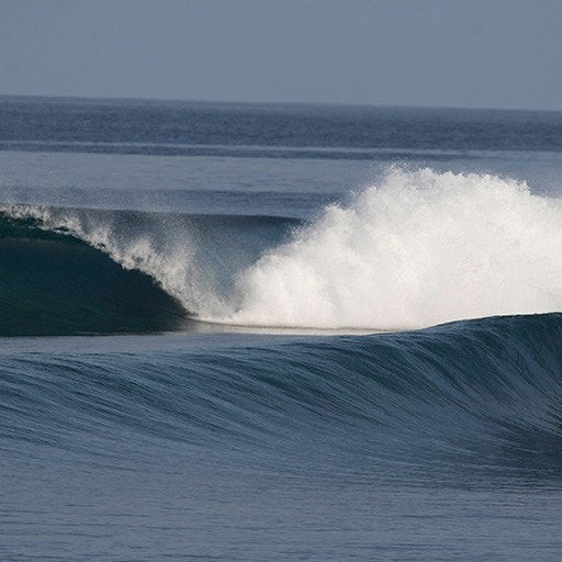 Sea Waves sounds. Maalifushi COMO Maldives.