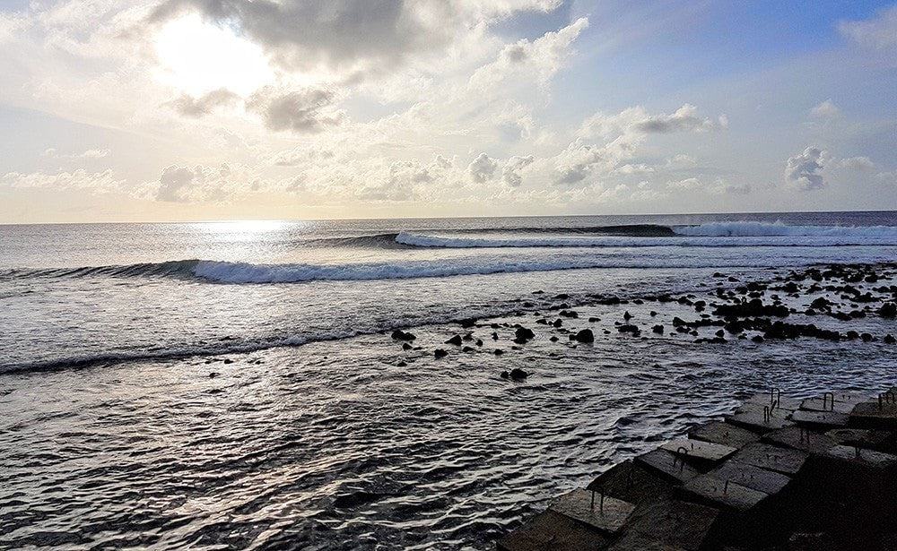 Mild Sunset view. Anantara Veli, Maldives, Luxury Surfing