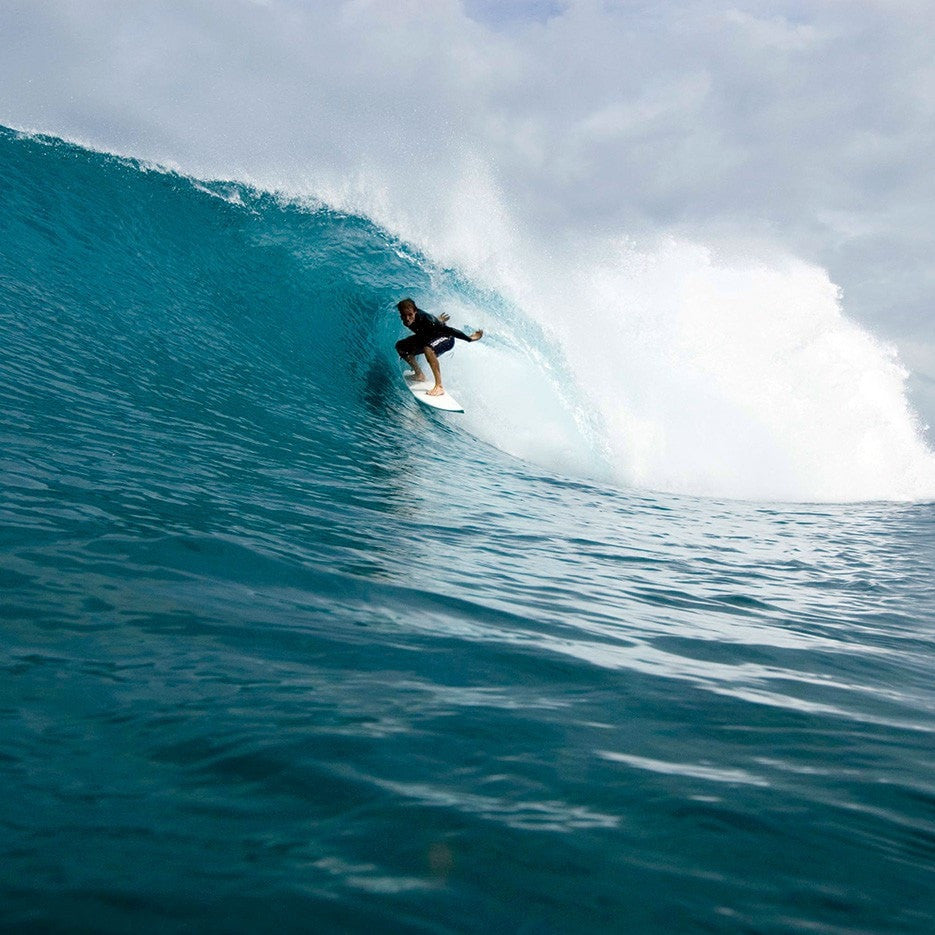 Surfing, Naladhu Maldives