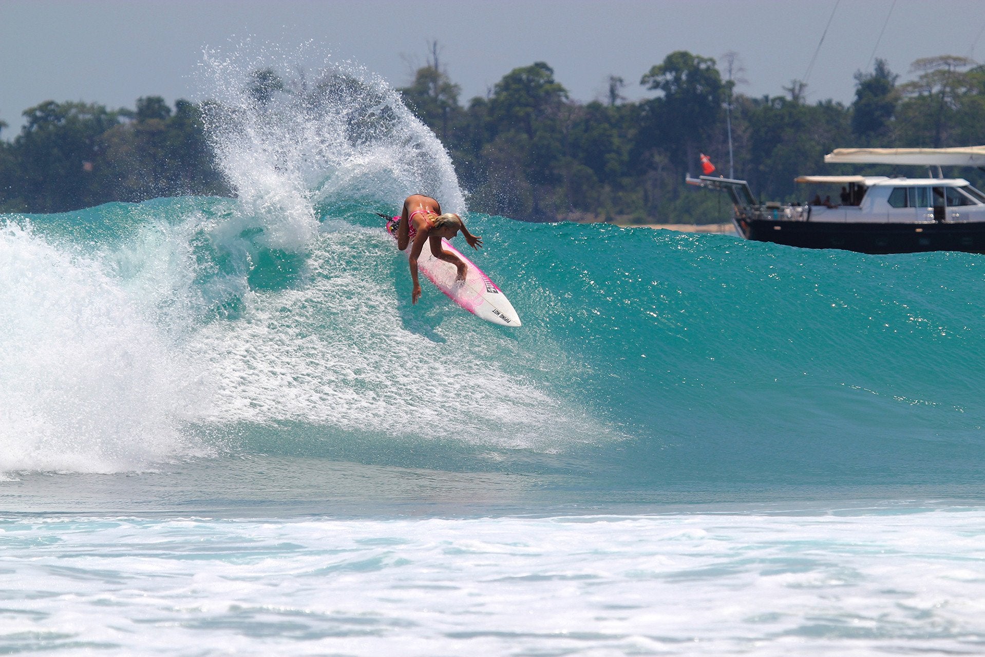 Surfers Paradise, Learn How to Surf Better
