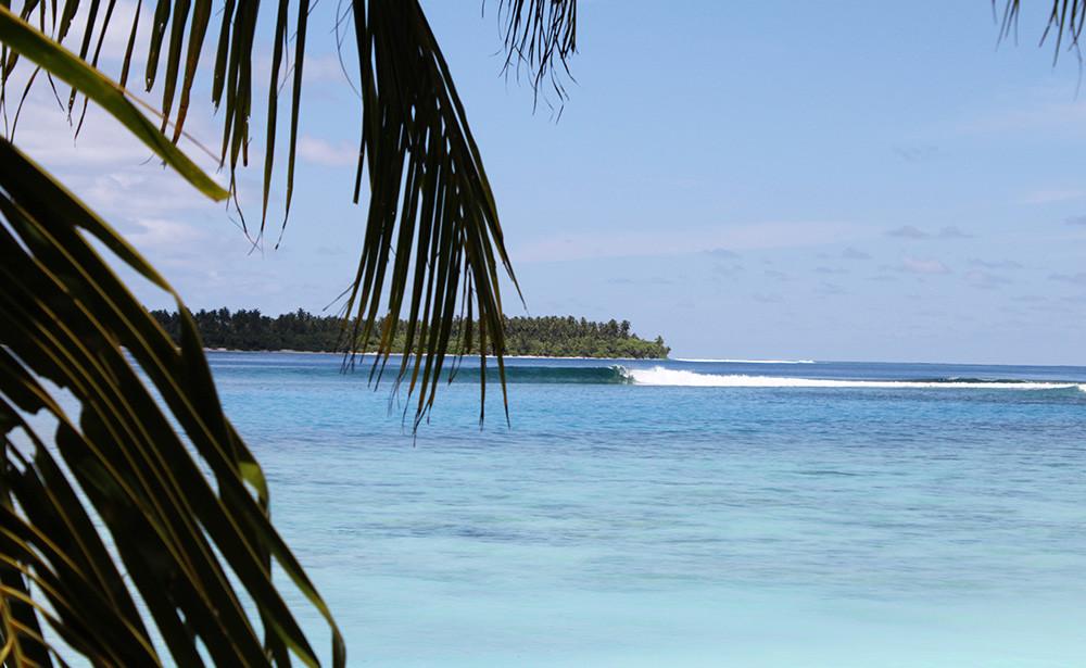 Surf and Chill Sea. COMO Maalifushi Maldives