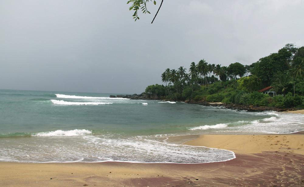 Beach waves end. Anantara Peace Haven, Sri Lanka
