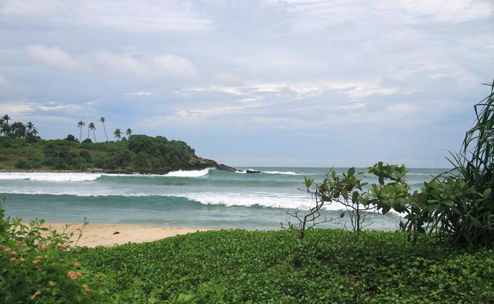 Waves Top View. Anantara Peace Haven, Sri Lanka