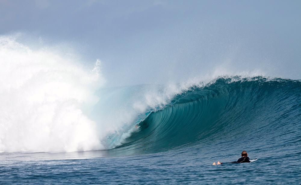 Surfing - G-Land Heli Indonesia